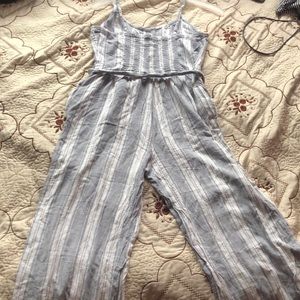 Brand:SO color: blueish gray and white